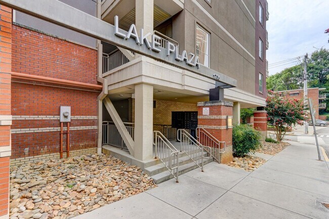 Building Photo - Available FALL 2026 @ $3600/Month! Beautiful 8th floor Lake Plaza unit ready for August 2026 Move...