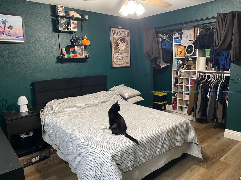 Building Photo - 4429 Tremont St