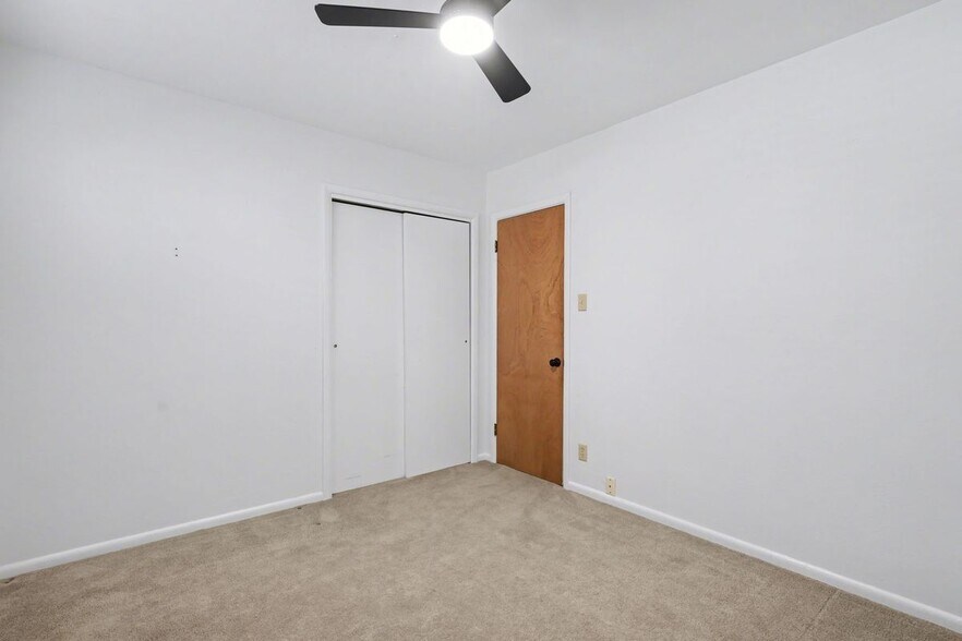 Building Photo - 2215 N Wahsatch Ave