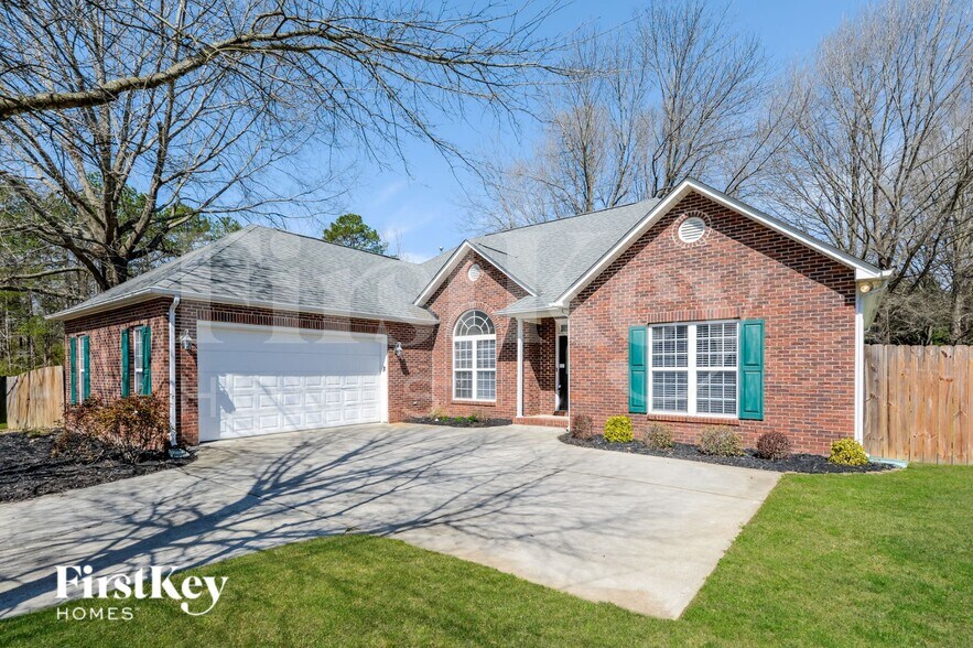 Building Photo - 1001 Josey Ln