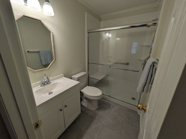 Building Photo - 2251 Nettlebrook Dr