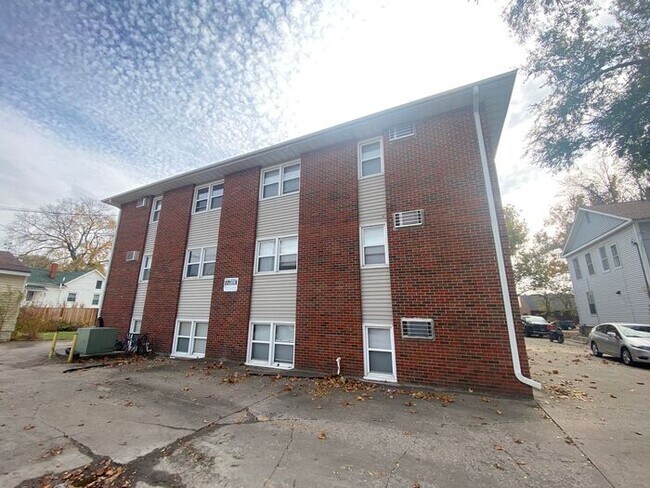 Building Photo - $1,300 | 2 Bedroom, 1 Bathroom Apartment | No Pets | Available for August 1st, 2026 Move In!
