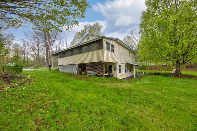 Building Photo - 7 Ormsbee Rd