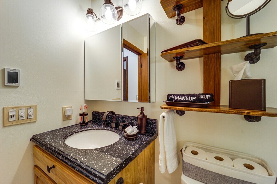Building Photo - 58 Creekside Dr