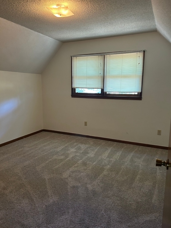 Building Photo - 2616 Locust Hill Rd