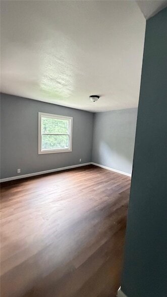 Building Photo - 1021 California Dr