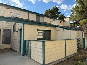 Building Photo - *** Please call us @ 661-266-1400 for info...