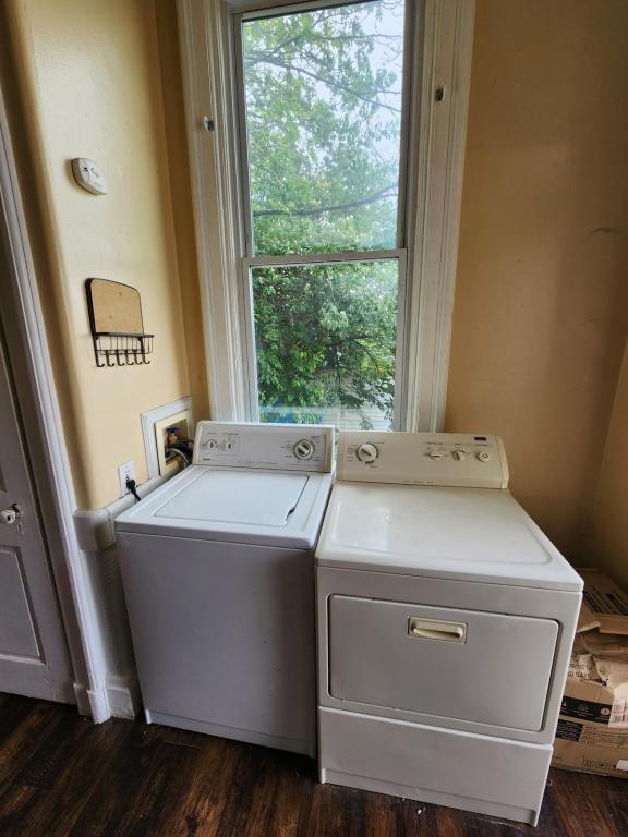 Building Photo - 2348 Wheeler St