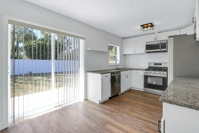 Building Photo - 56 56th St N