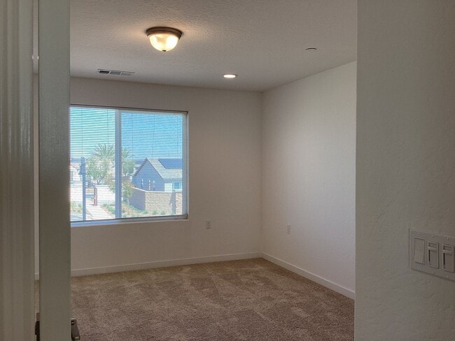 Building Photo - Welcome To The Riverstone Resort Community!!!