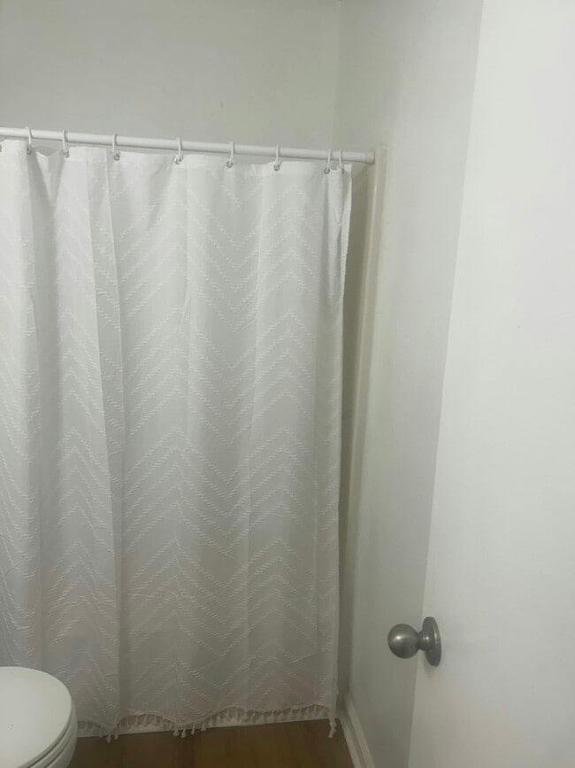 Building Photo - 1230 Hanover Pl