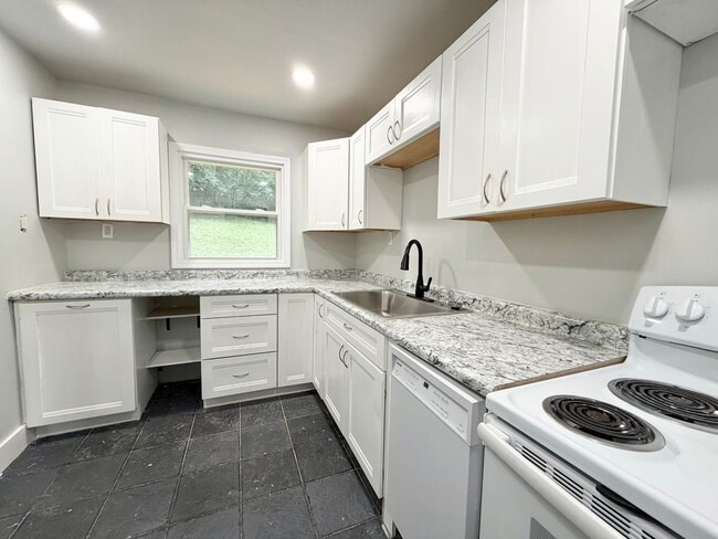 Building Photo - 1721 Carll St