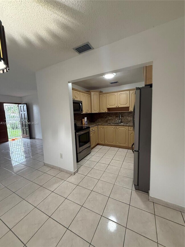 Building Photo - 30724 SW 154th Ct