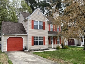 Building Photo - 3 Bedroom, 2 Bathroom Home in Kings Charter