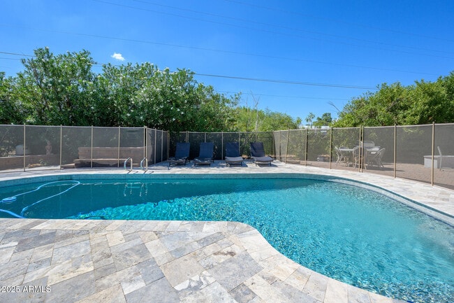 Building Photo - 11212 N Sundown Dr