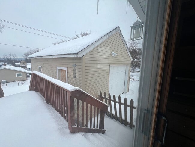 Building Photo - Click the “Apply Now” button or email wapmrentals@gmail.com for a prompt response.