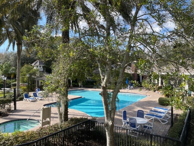 Building Photo - 1/1 lake and pool view with 1 car detached...