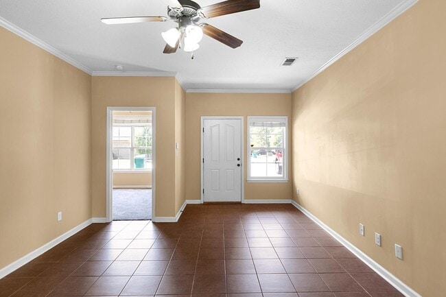 Building Photo - 26 Black Oak Dr