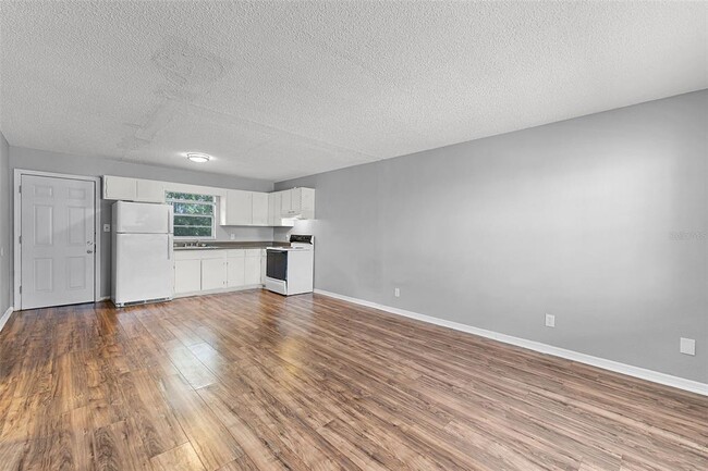 Building Photo - 601 State Ave