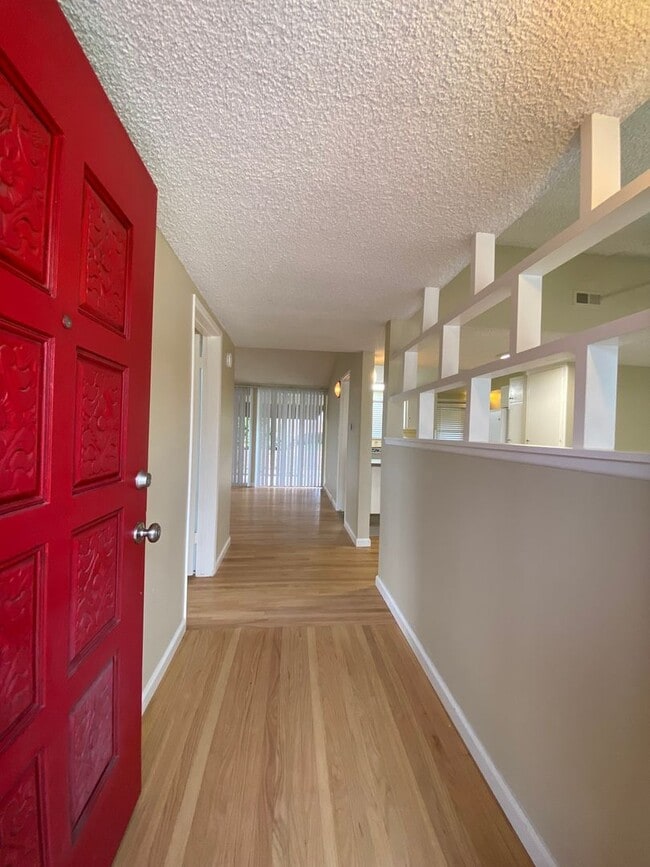 Primary Photo - m458 - Fujihara