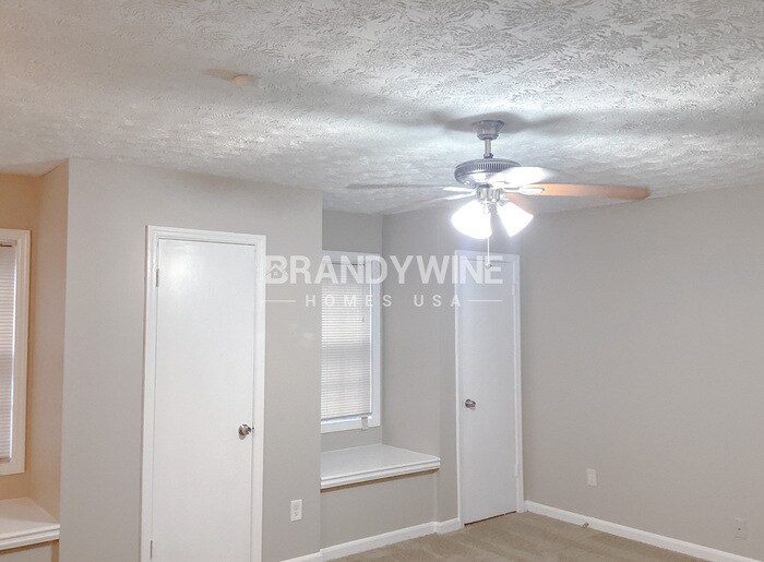 Building Photo - 7301 Fern Ct