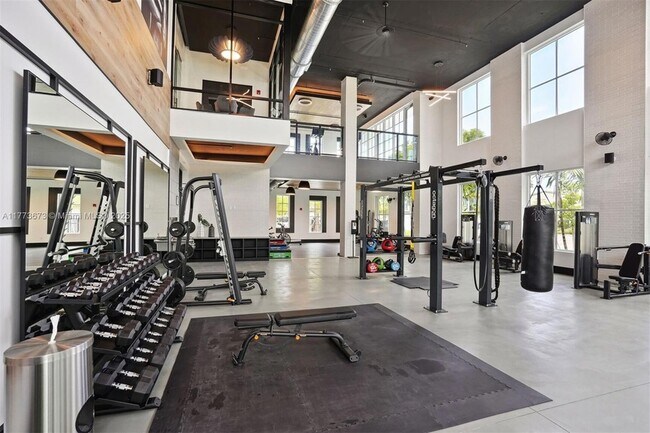 Building Photo - 2095 W Atlantic Ave