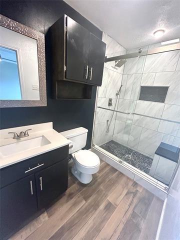 Building Photo - 409 S Holiday Dr