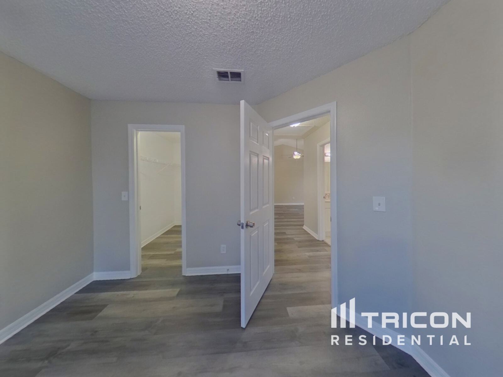 Building Photo - 464 Goldenmoss Loop