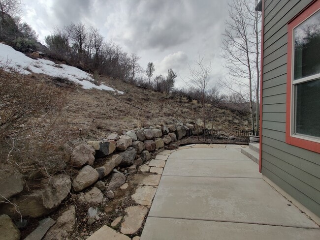 Building Photo - 13287 Alexis Dr