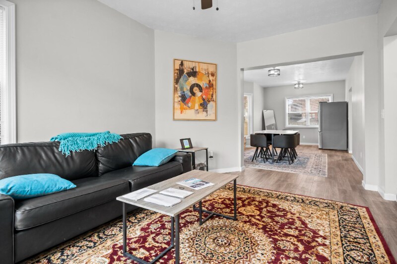 Building Photo - 1842 Crawford Rd