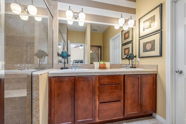 Building Photo - 12074 Tamar Dr