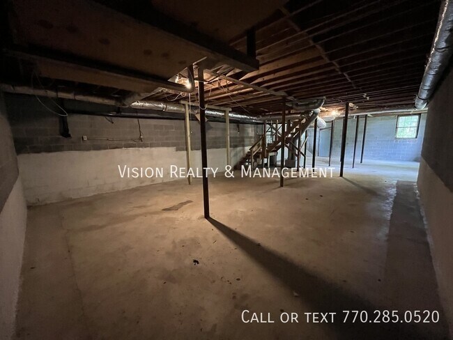 Building Photo - 55 S Greenwood Dr