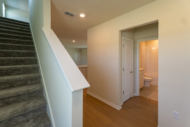 Building Photo - 6526 Tabebuia Pkwy
