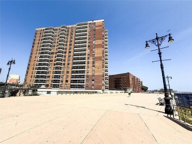 Building Photo - 50 Brighton 1st Rd