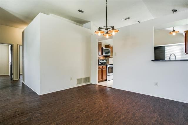 Building Photo - 5208 Livermore Dr