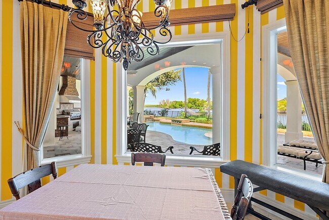 Building Photo - 18669 SE Palm Island Ln