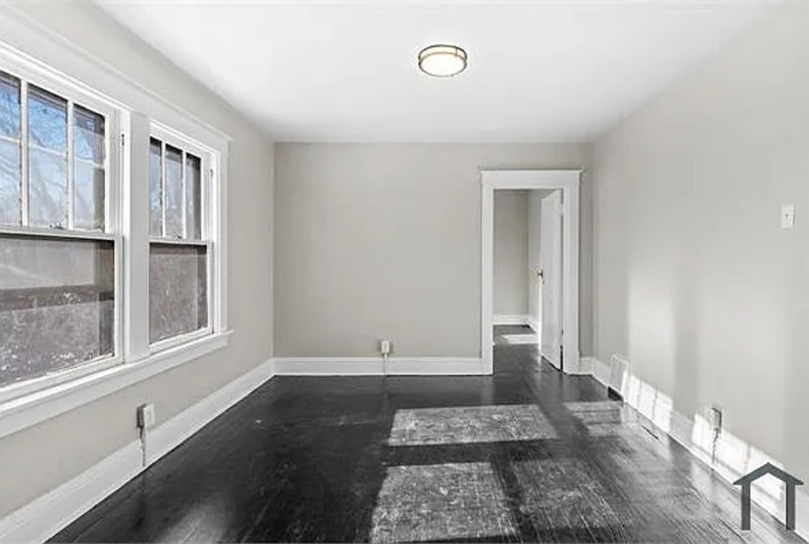 Building Photo - 5415 Hamilton Ave