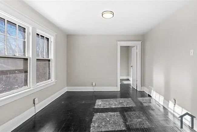 Building Photo - Charming 2BR House in Saint Louis