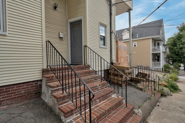 Building Photo - 59 Partridge Ave