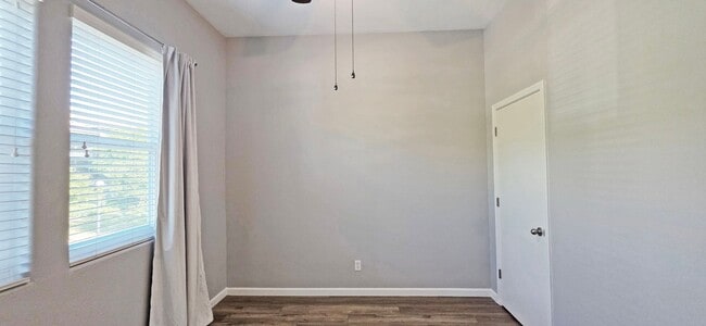 Building Photo - 4120 Beechcraft Way
