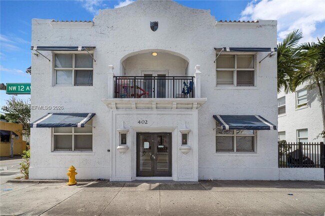 Building Photo - 402 NW 12th Ave