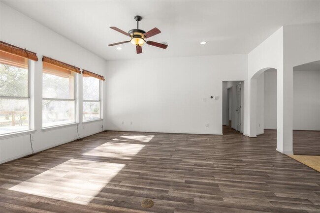 Building Photo - 16023 Arbor Trail