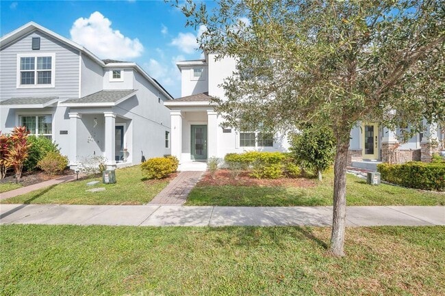 Building Photo - 11839 Charades St