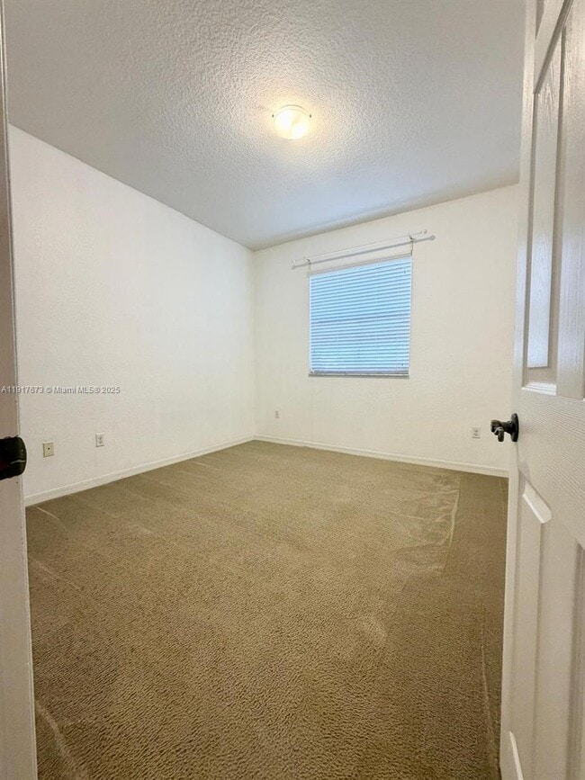 Building Photo - 3972 SW 149th Pl