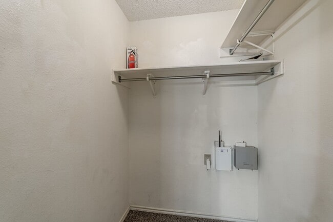 Building Photo - 8422 Parry Path