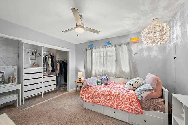 Building Photo - 4636 Panorama Dr