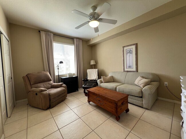 Building Photo - Furnished/Short Term Rental ** Available 5/1/26 ** 3 Bed/2 Bath Condo ** Punta Gorda ** $2,750/mo...