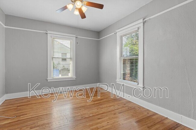 Building Photo - 1319 Baker Ave