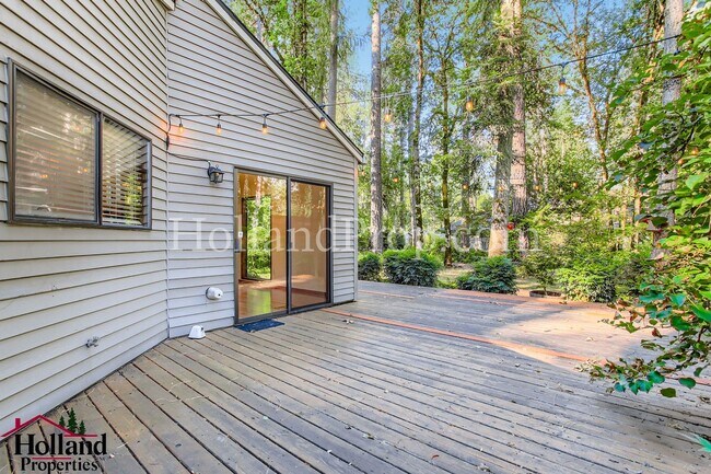 Building Photo - Coming Soon!   Peaceful Retreat in a Seclu...