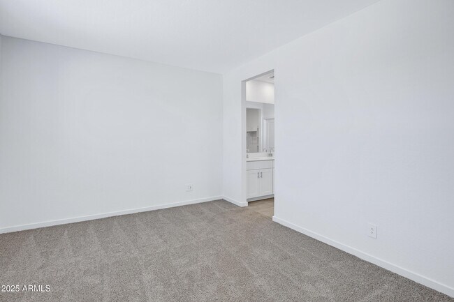 Building Photo - 30450 Sage St